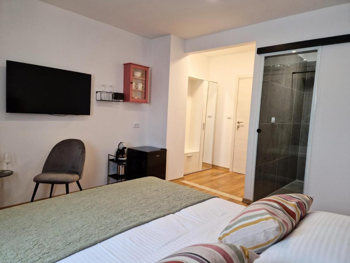 רוביני Jazz Rooms And Apartments מראה חיצוני תמונה